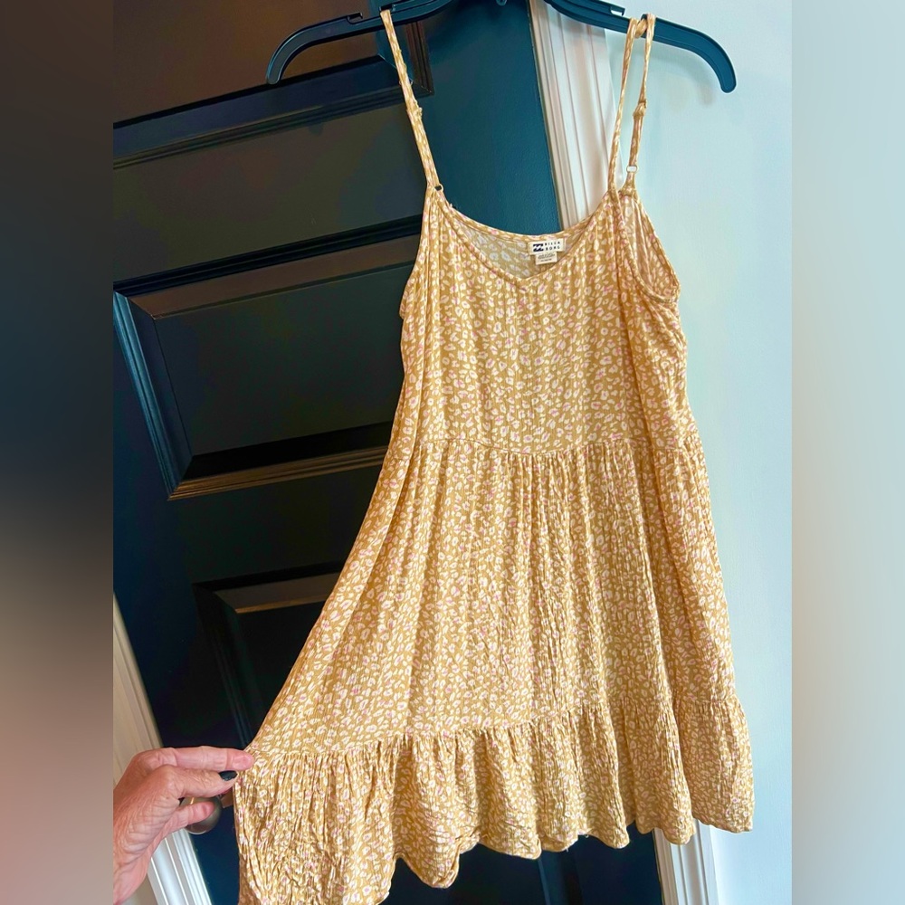 Billabong M Womens Sundress Short V Neck Tiered Yellow Gold Pink Ditzy Floral